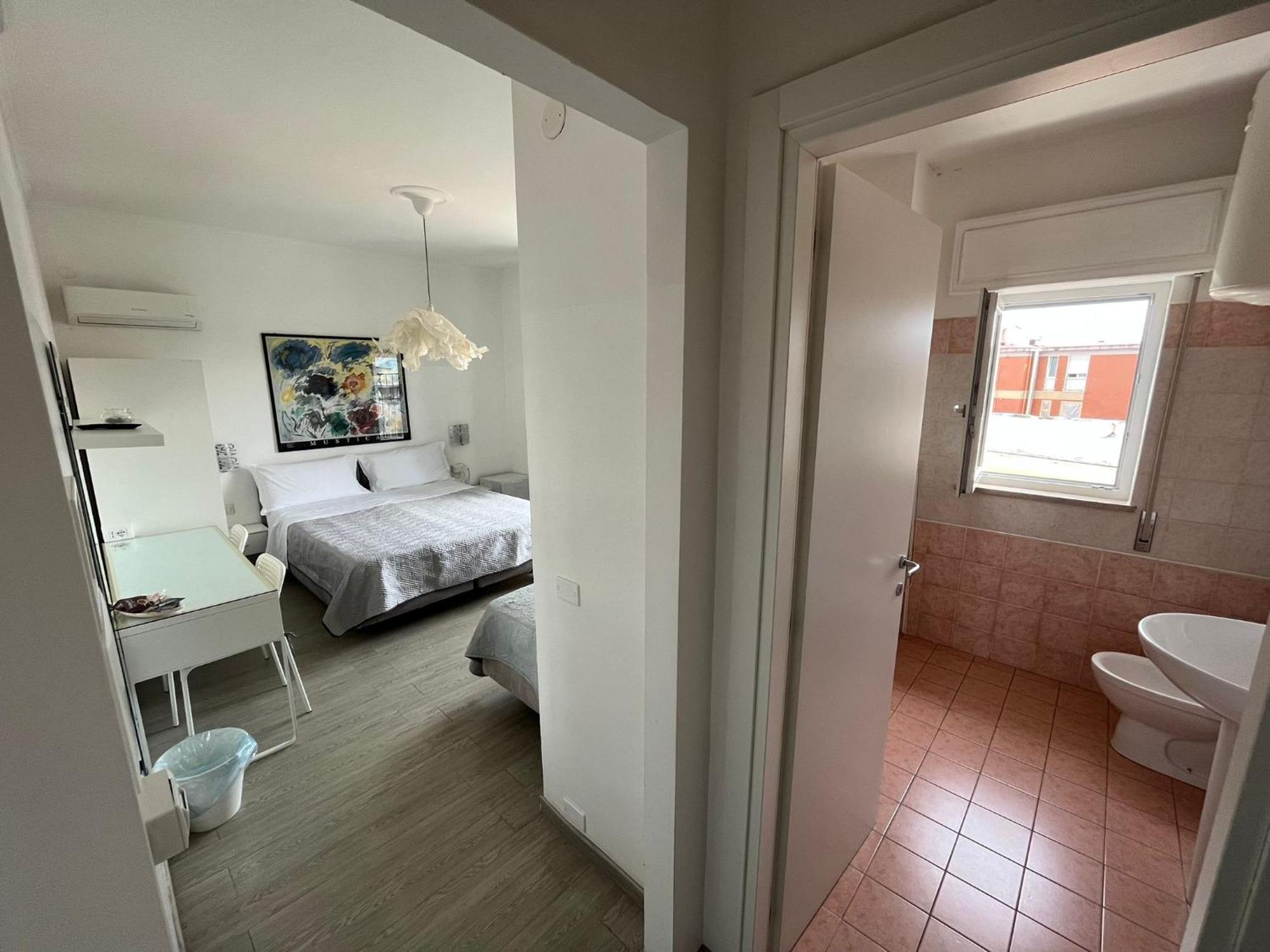 F.Rooms Napoli Exterior foto