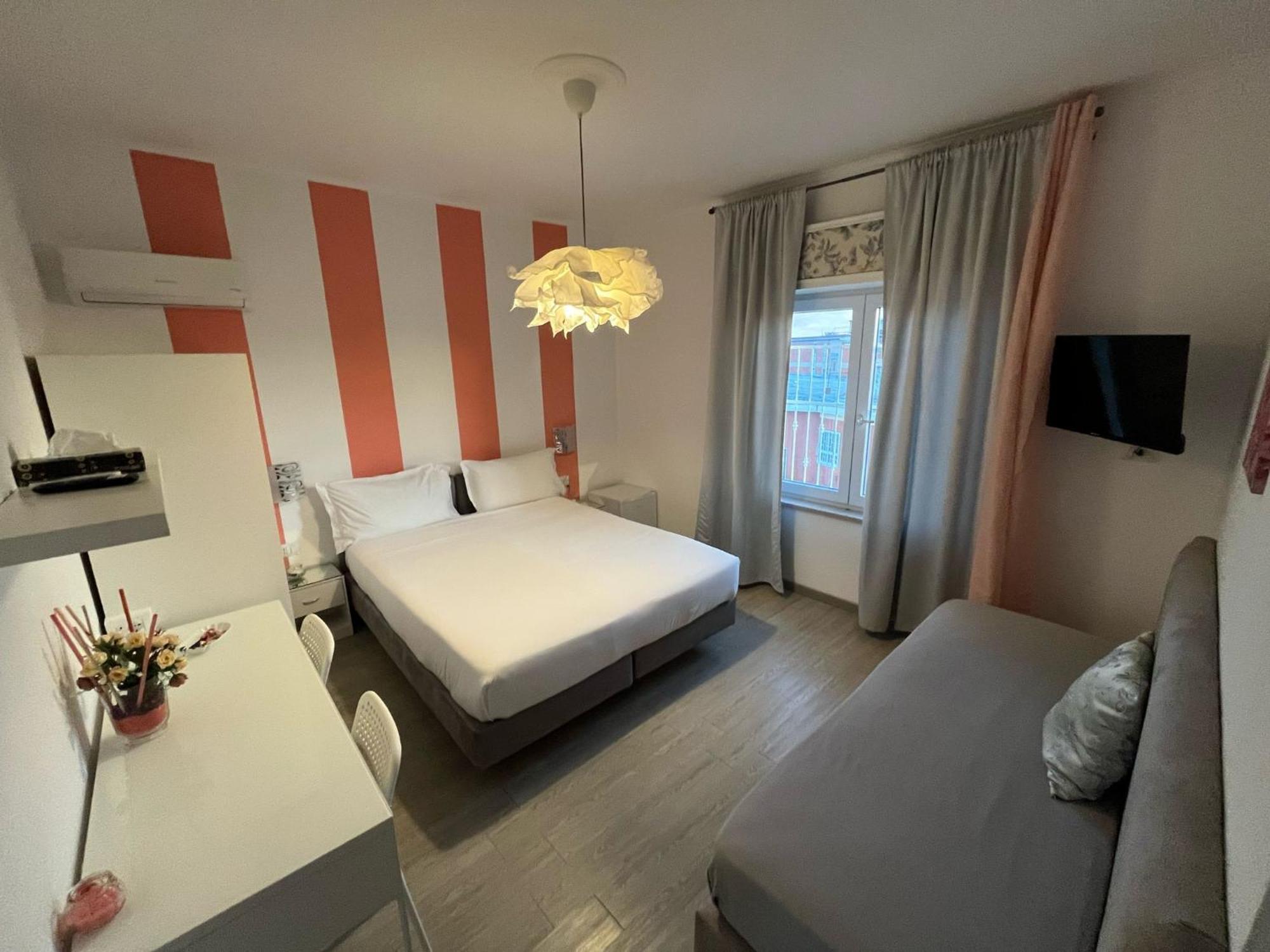 F.Rooms Napoli Exterior foto
